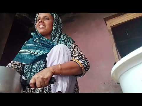 দুই দাদি এক দাদুভাই আমরা নিয়ে অনেক আনন্দ করি আমরা মহাখুশি। 