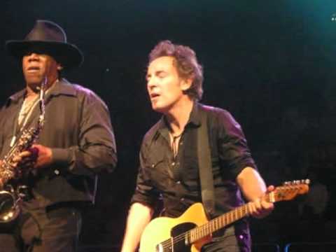 Bruce Springsteen American Land Live In Paris Berc...