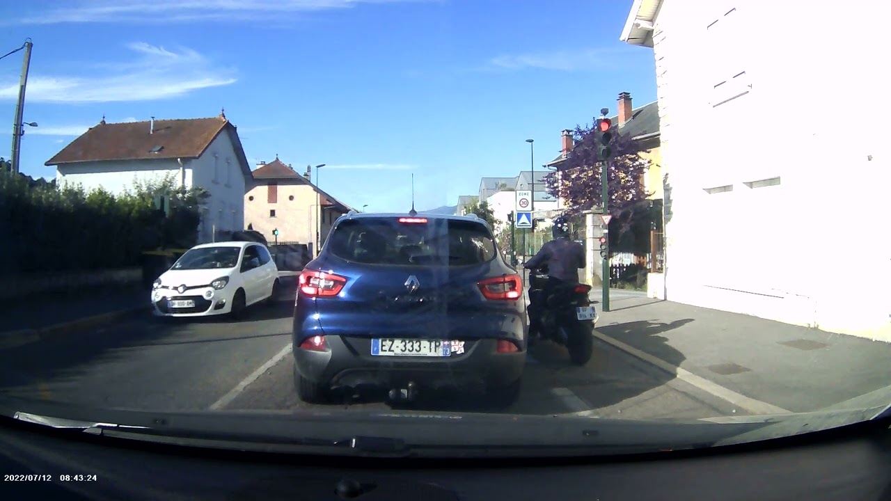 scoot et voie cyclable