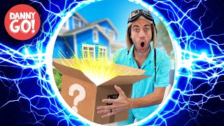 “Package POP!” 📦💥 Mystery Box Surprise Dance ⚡️HYPERSPEED REMIX⚡️/// Danny Go! Dance Songs for Kids