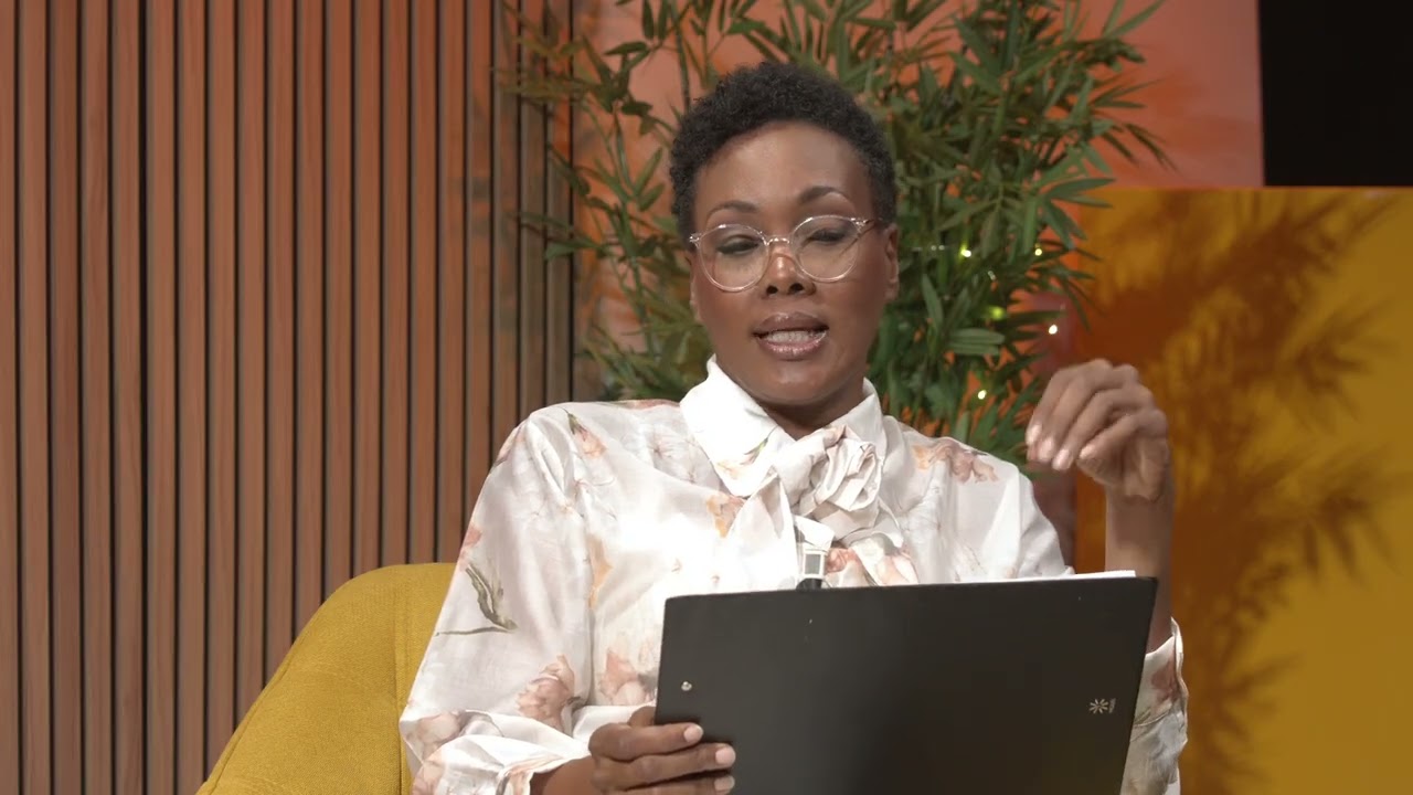 Être parent, c’est aimer.
Mais ce n’est pas que ça : c’est aussi composer avec ce qu’on a reçu… et parfois, avec ce qu’on a subi.

Parce que dans la parentalité, nous ne transmettons pas seulement des règles ou des valeurs.
Nous transmettons aussi :
les blessures de notre enfance,
les phrases qu’on nous disait,
les peurs qu’on a intégrées,
les manques qu’on a appris à cacher,
ou au contraire, les rigidités qu’on a endurées.

Dans cet épisode de L’Envers du Décor, Aline Populo explore comment nos modèles parentaux — ceux que l’on a vécus, admirés, subis ou jurés de ne pas reproduire — façonnent notre manière d’élever nos enfants.
Et surtout : comment construire une parentalité consciente, équilibrée, qui ne répète ni les excès d’hier, ni leurs manques.

Parce que ne pas reproduire, ce n’est pas faire l’inverse.
C’est choisir, trier, ajuster.
C’est devenir le parent que l’on aurait aimé avoir… sans oublier d’être l’adulte dont l’enfant a réellement besoin.

💛 Des vies réelles. Des émotions vraies. Des solutions concrètes.

💭 L’Envers du Décor est une émission où on parle de ce qu’on vit, mais qu’on tait trop souvent. Des sujets réels, des émotions vraies, des parcours de vie partagés sans masque. 
Chaque semaine, Aline Populo, thérapeute & formatrice, fondatrice du cabinet BECOME, ouvre un espace de parole bienveillant pour comprendre ce qui se joue dans nos relations, nos familles, nos choix et nos silences et propose des pistes concrètes et applicables au quotidien pour mieux vivre, mieux aimer et mieux se comprendre.

🎥 Une émission produite par ZITATA. 
📺 Tous les mardis à 19h45 sur ZitataTV,
➡️ SFR Canal 4 • TNT Canal 11 • TV d’Orange Canal 9 • Canal+ Canal 31
🌿 Retrouvez BECOME et Aline Populo sur les réseaux :
🔹 Instagram : @alinepopulobecome
🔹 Facebook : BECOME – Aline Populo
🔹 YouTube : BECOME – Aline Populo
🔹 LinkedIn : Aline Populo

👉 Et abonnez-vous à ZitataTV pour ne manquer aucun épisode :
Instagram : @zitata.tv
Facebook : Zitata MQ
LinkedIn : Zitata TV

Merci d'avoir regardé cette émission  et à très vite pour un prochain numéro de "L' envers du décor" , sur Zitata TV