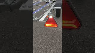 業界初採用！一体型LEDランプ（KAMIKAZE PWC-SL500トレーラー）