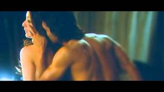 STEAMING: Kareena Kapoor bangs Arjun Ramgopal scene from movie Heroine [High Quality]
