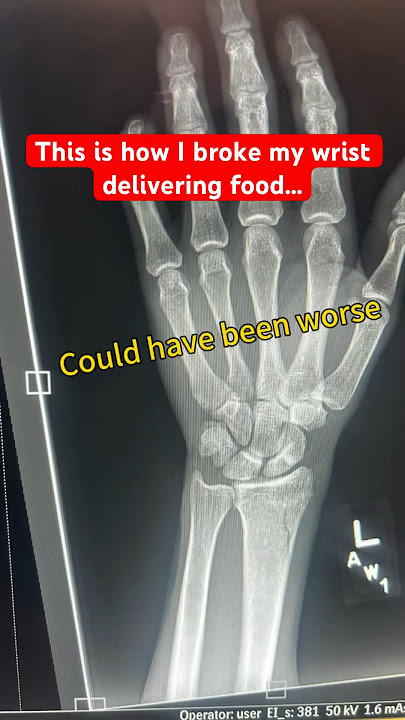 Had to make sure he still got his food #ubereats #doordash #shorts