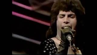 Queen - Now I&#39;m Here (Top Of The Pops, 1974)