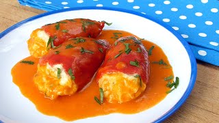 Pimientos rellenos de bacalao  con salsa de piquillos