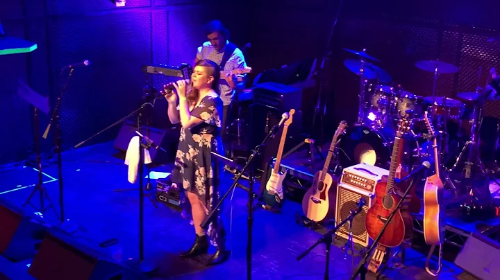 Both Sides, Now Lauren Leigh Martin at the Music B...