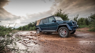 Mercedes-Maybach G650 Landaulet 4x4 Off-Road Performance Review