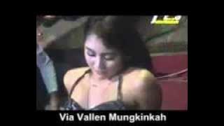 Hot dan Sexy Via Vallen Mungkinkah Terbaru