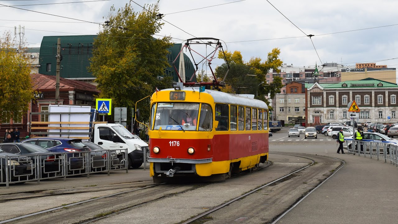 Трамвай Tatra T3SU-1176. Разворот на кольце. - YouTube