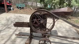 IHC XL Grader 2 hole corn sheller