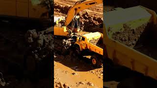 RC Heavy Equipment: Excavator &amp; Dump Trucks Tackle Muddy Construction! 🏗️