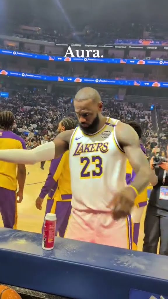 The LeBron chalk toss never gets old ?