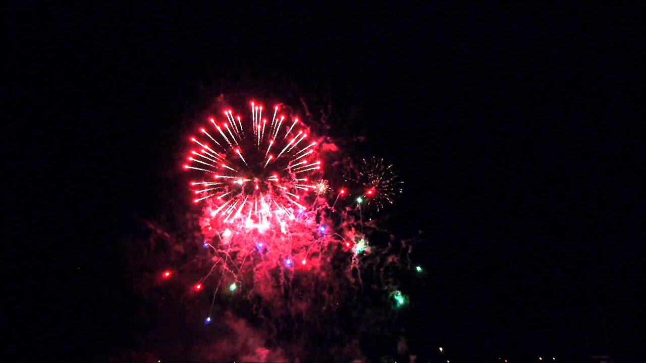 Peterborough rugby club Fireworks display Nov 4th 2011 part 2 - YouTube