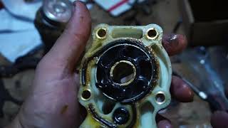 EASY!! 1982 35HP Evinrude Water Pump Install. One step Closer! Aftermarket Water Pump Kit