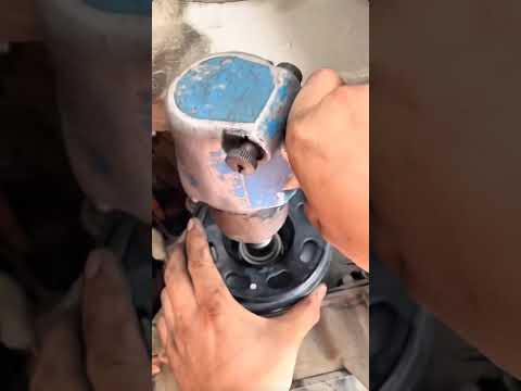 How to install cylinder head on Volkswagen EA211 engine #audi #volkswagen #skoda #ea211 #engine