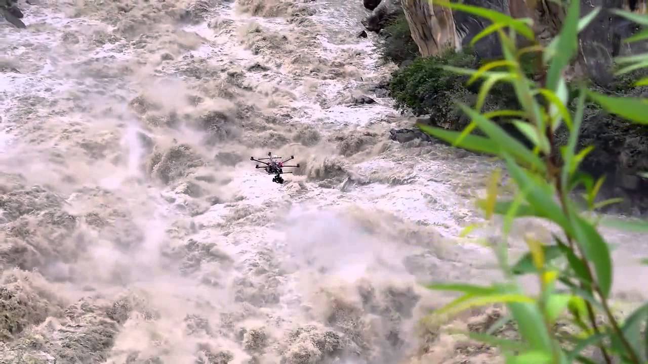 Hexacopter DJI Spreading Wings S900: Creeaza Oriunde