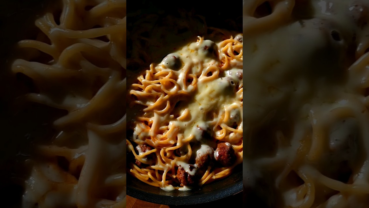 Makarnalı Köfte #holidayswithshorts #yemektarifleri Makarnalı Köfte #holidayswithshorts #yemektarifleri