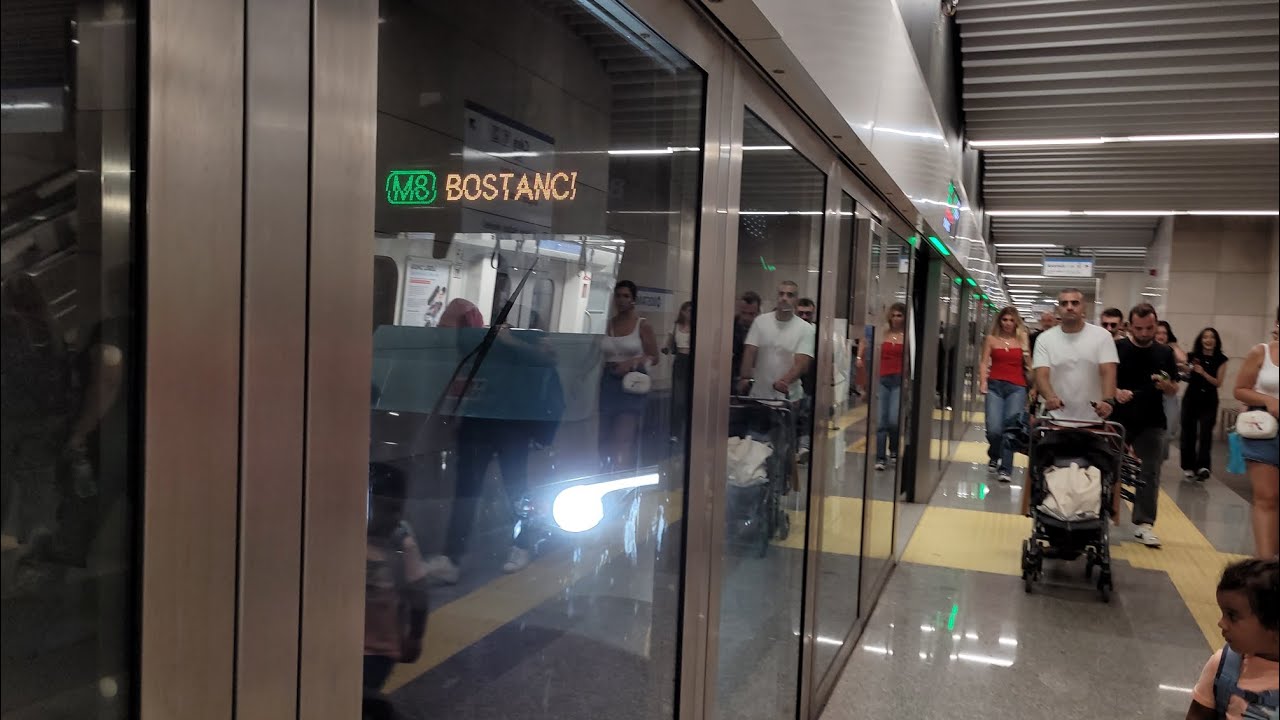 İstanbul Metrosunda Parseller - Dudullu - Bostancı Arasında Seyahat