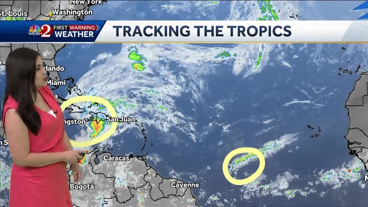 Tropical wave forms in Central Atlantic ahead of hurricane season - YouTube