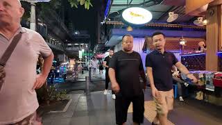 Download Lagu RE EDITED 🎬  SOI COWBOY \u0026 SUKHUMVIT ROAD 🌙  CITY PULSE WALK MP3