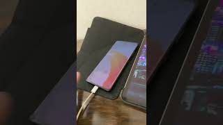 This iPad Reverse Charging Hack is Amazing 🤩🔋#shorts