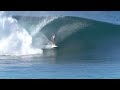 Surfing a perfect pipeline 12922   4k