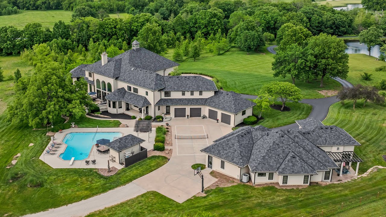 Drone Tour | 18560 Lackman Rd | Olathe, KS (unbranded)