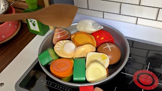 Toy ASMR 🦪 Stir-fried Seafood & Veggies | Satisfying Play Kitchen screenshot 4