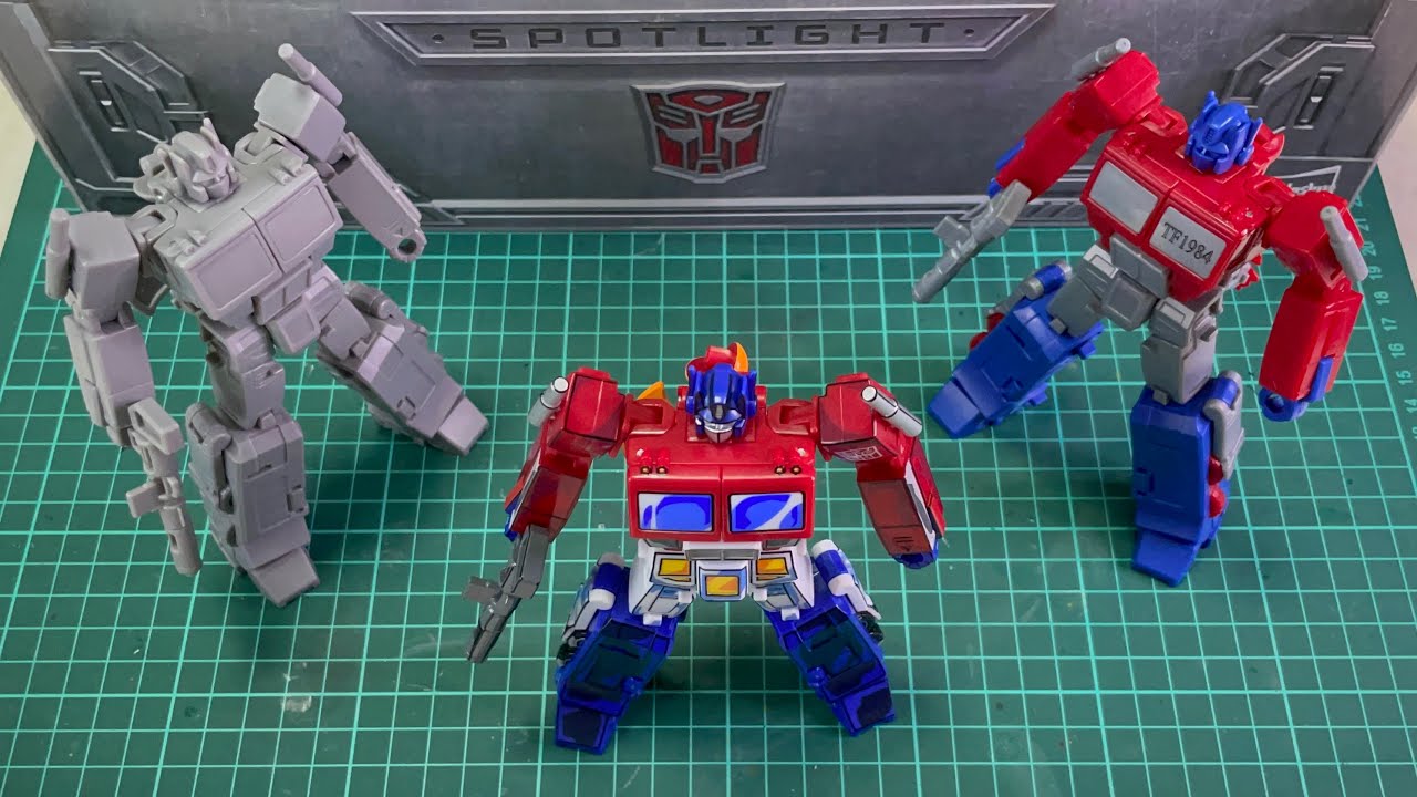 Transformers Spotlight Optimus Prime (Robot mode to Truck mode) - YouTube