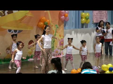 2010年嘉義市「稚子心親子拼拼愛」活動-親子律動1