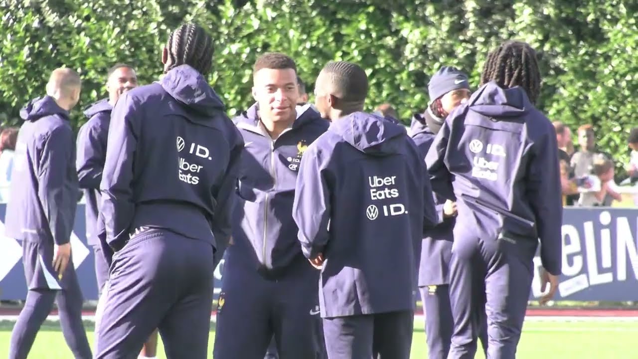 Liverpool's Ekitike trains with French national side, alongside Mbappe and Dembele | WSS | Soccer |