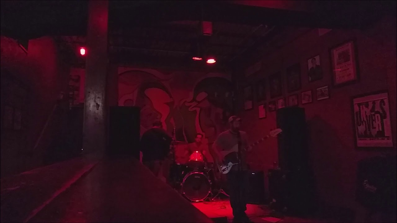 The BeSides - Pat's Night at the Discotheque (live)