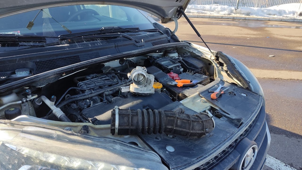 Снял дроссель на X-Ray. Сколько там грязи? Чистка дросселя. - YouTube