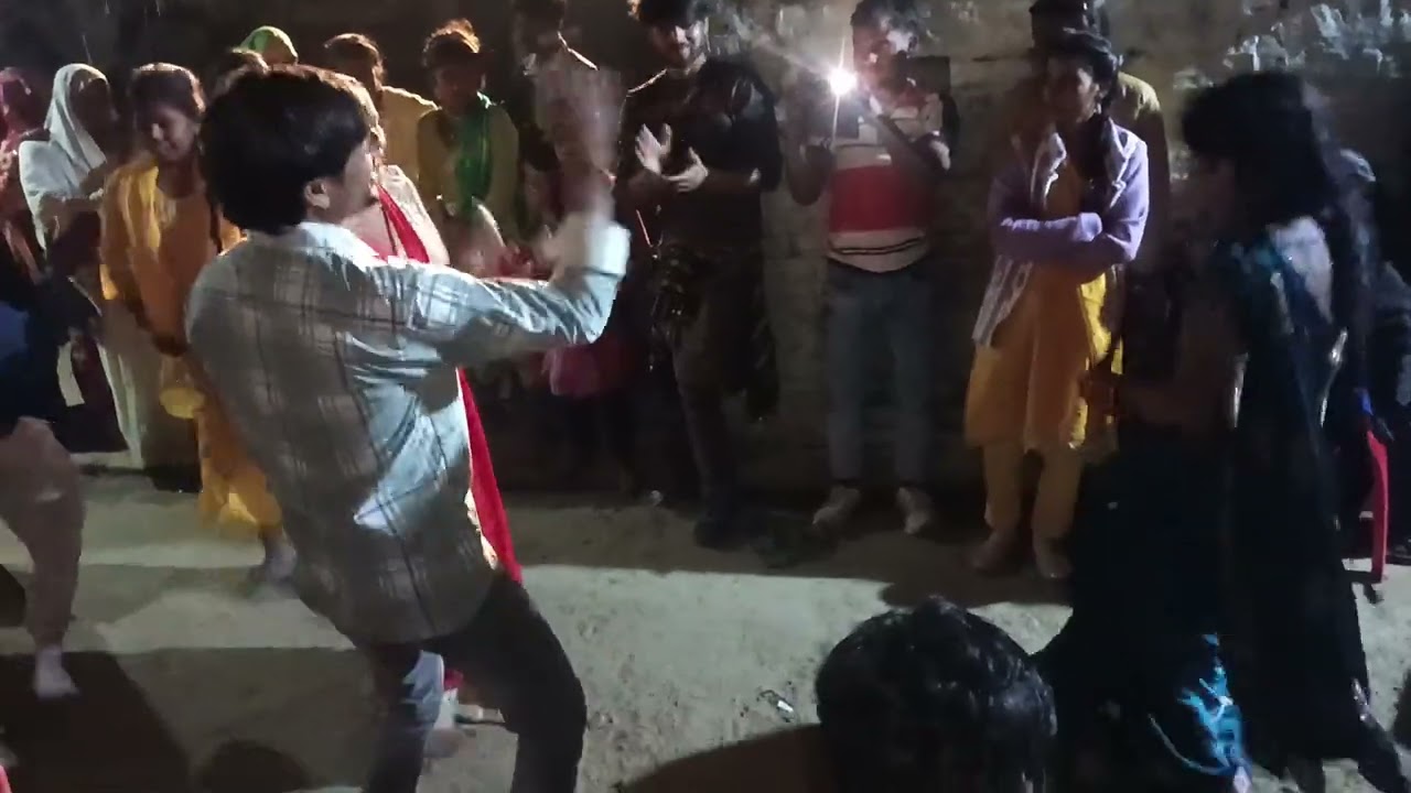 अपने लवर को धोखा दे मुझे भी डार्लिंग मोहब्बत