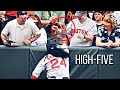 MLB | Fan high-five exchange