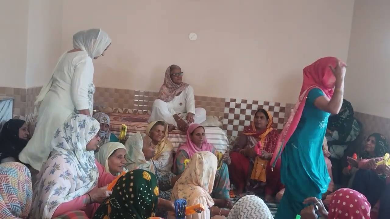 कृष्ण काले न मुरली आले न 