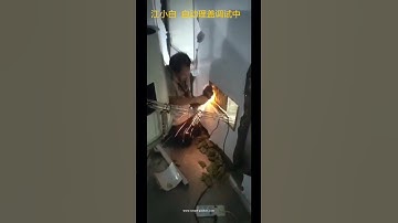 Automatic wine bottle plastic cap vibrating feeding upgrading machine for wine bottling plant