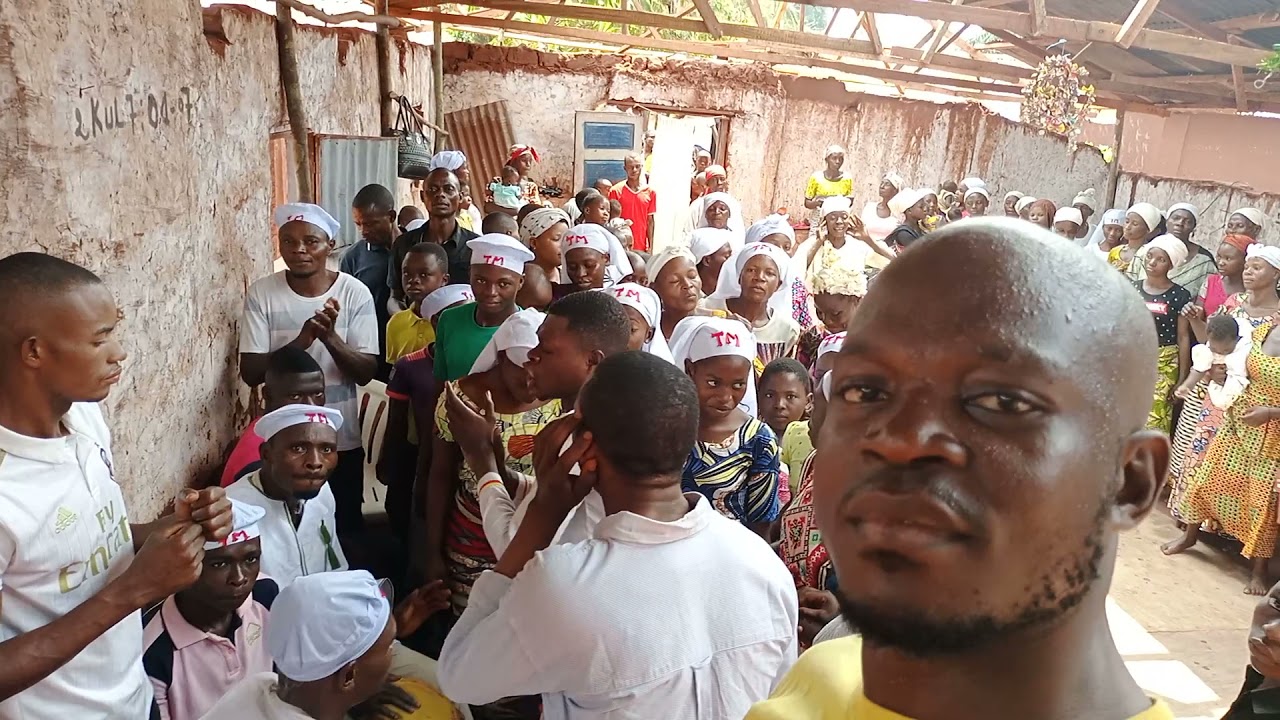 louange . église de malemba