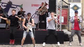 Download Lagu Dancing Orchestra - HeartBeat Brass Band MP3