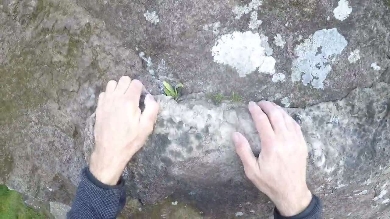climbing Graham crackers (HVS) in Dalkey quarry - Ireland