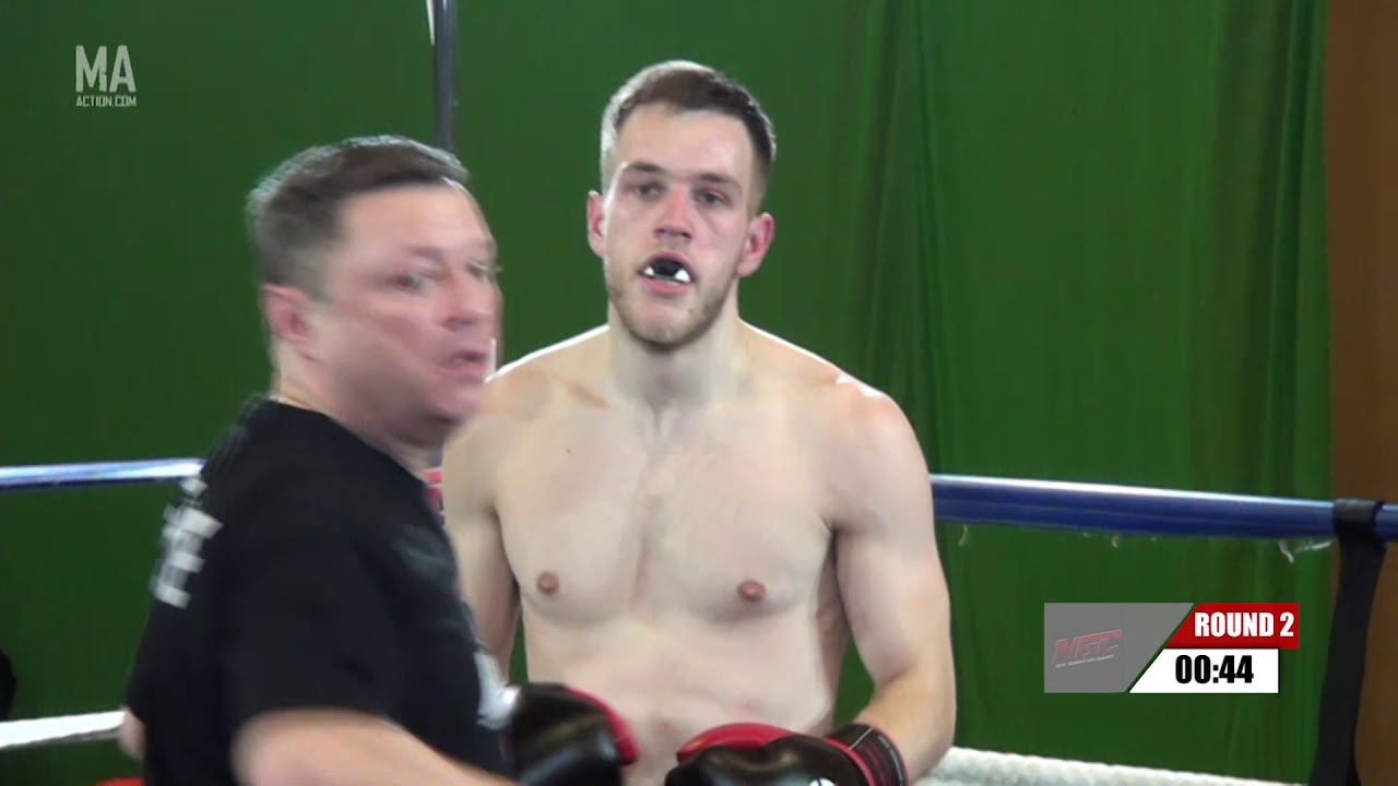 Rickie Powell vs Ryan Muna (Fight Video)