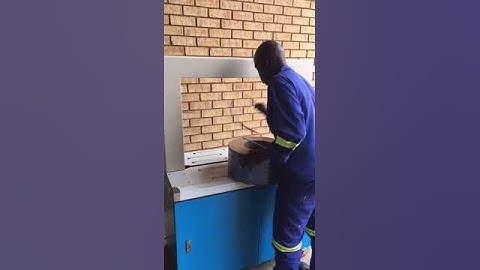 Pack Way International SA CC PW-0860A Description : Fully-automatic strapping machine.