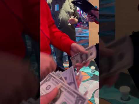 I Booked The Cheapest Room At The Golden Nugget Hotel In Laughlin, Nevada. Overnight Staycation