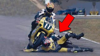 30 Motorcycle Racing Moments You'll Want To Forget screenshot 2