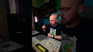 Enter The WuTang inspired beat | MPC 2000 beatmaking
