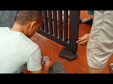 Video Các bước lắp đặt cổng 4 cánh dùng Bản lề trụ (bản lề... - youtube