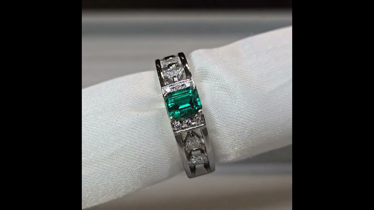 コロンビア産エメラルド ダイヤモンドリング EM 0.48ct F-1 D 0.24ct
