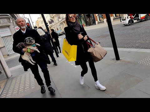 Video: Fashionisti su okupirali London