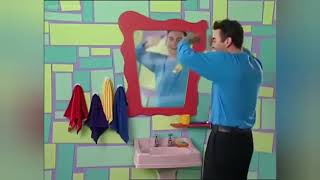 Watch Wiggles I Look In The Mirror video
